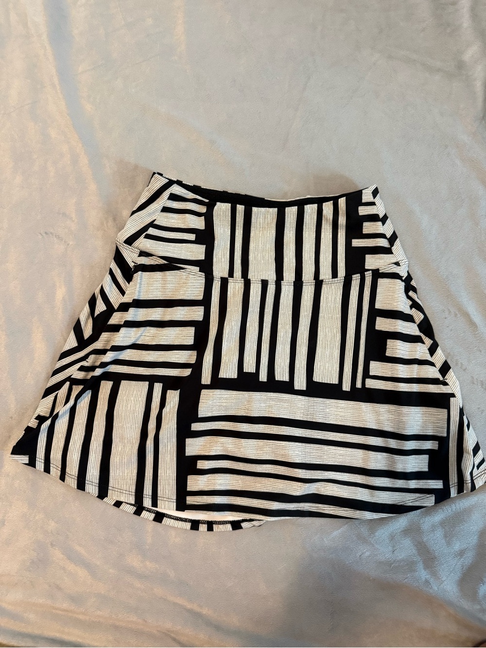 CALIA Black & White Geometric A-Line Skort